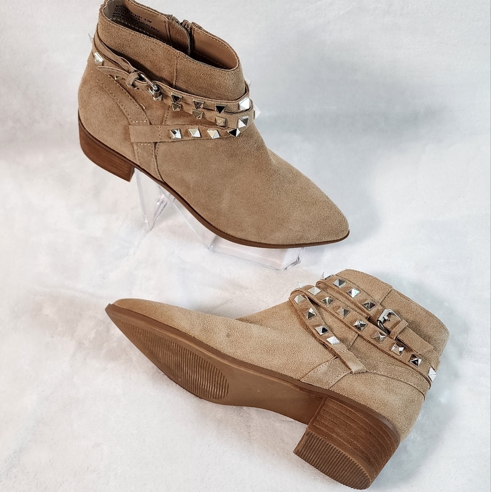 Steve Madden Taupe Besto Studded Suede Western Ankle Block Heel Booties Size 5.5 - Picture 4 of 11